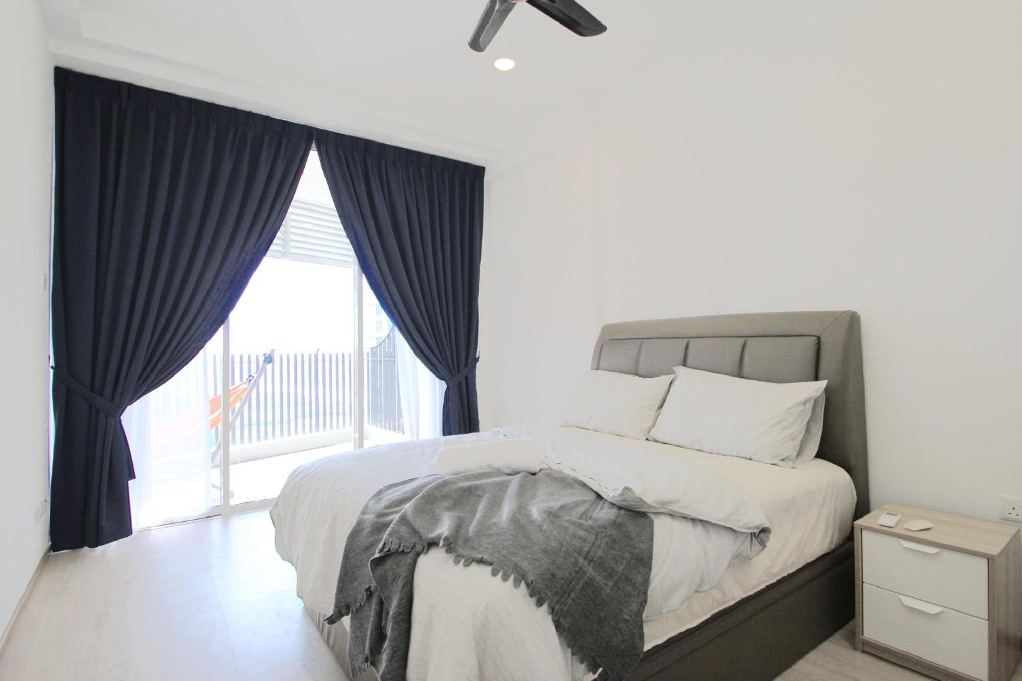 Апартаменти Cozy, High-Floor 2Br Apt Near Legoland Нусаяя Екстер'єр фото